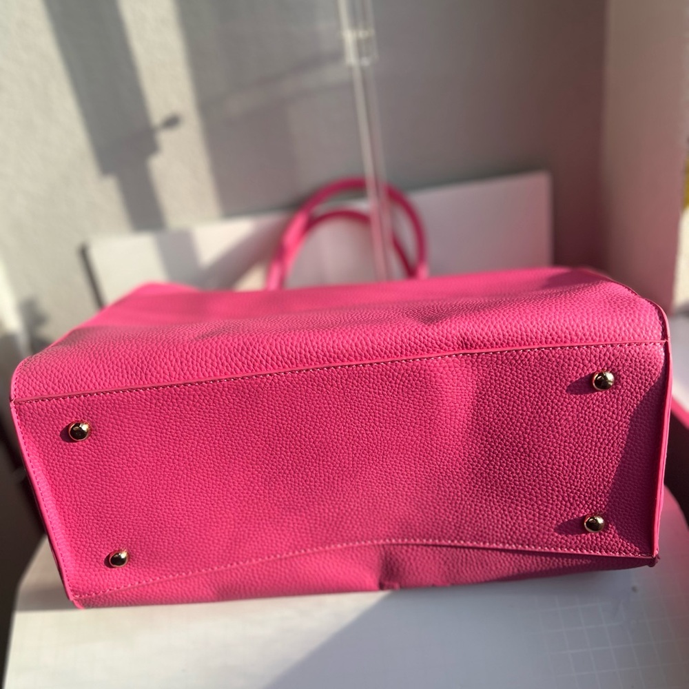 HOUSE OF REHAB  BLACK OWNED Pink FAUX LEATHER PEBBLE MEDIUM tote - Picture 16 of 17